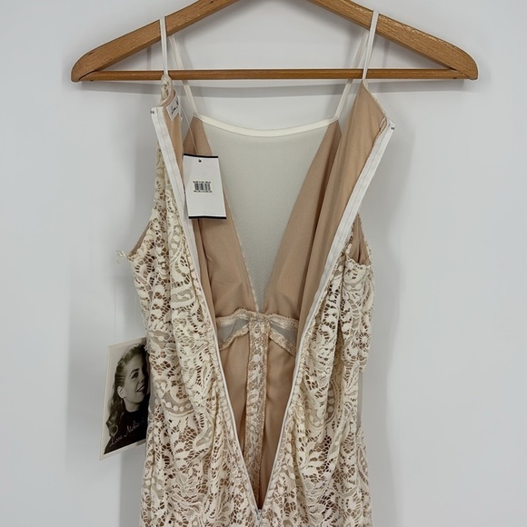 Love, Nickie Lew Lace Bodycon Midi Dress - Picture 10 of 16